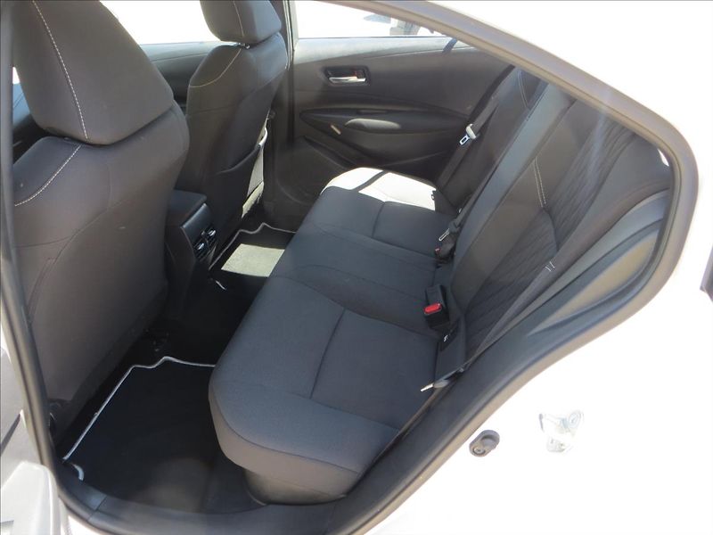 Toyota Corolla 1,8 Hybrid Active e-CVT ČR - fotka 26 z 27