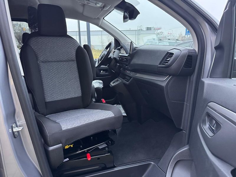 Toyota ProAce 2.0 Family, L1 - fotka 16 z 16