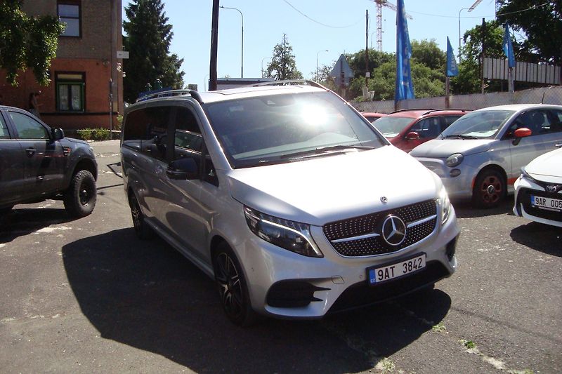 Mercedes-Benz Třídy V (2023) 300d 4-M,Extra Long,ČR,1.M.6m - fotka 10 z 71