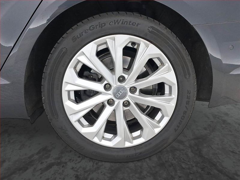 Audi A4 (2015) Design 2.0 TDI, Kůže, Navi - fotka 15 z 19