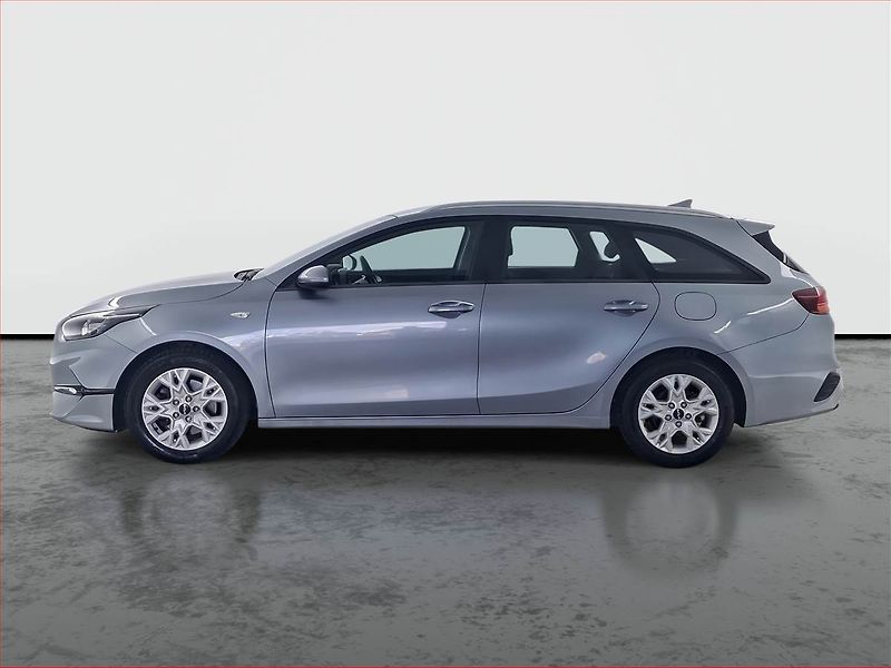 Kia Ceed (2022) 1.5 T-GDI, ČR,1.maj - fotka 3 z 20
