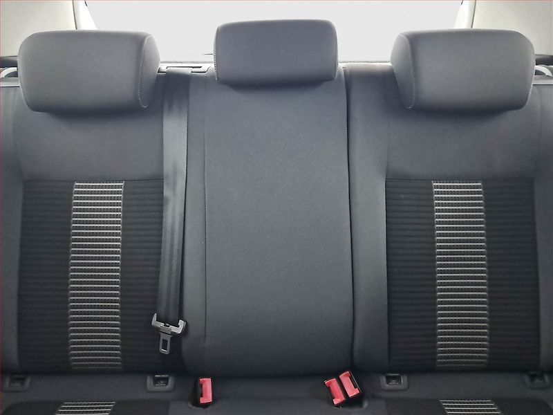 Volkswagen Golf (2008) Comfortline 1.9 TDI, Automat - fotka 10 z 18