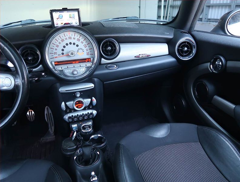 Mini Clubman (2010) Cooper S, LPG, Navi, Tempomat - fotka 8 z 15