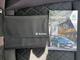 Škoda Octavia 2,0 TDI 4x4 DSG Combi RS TAŽNÉ - náhled 18