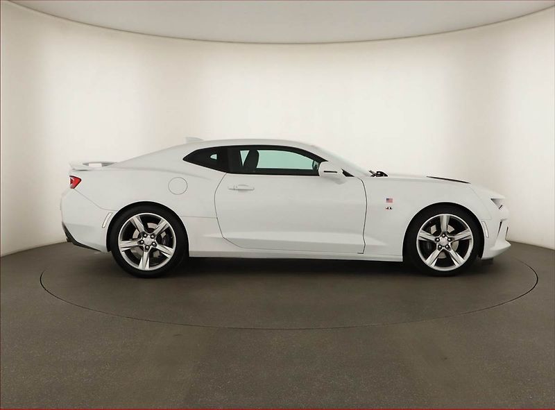 Chevrolet Camaro (2017) 6.2 V8 - fotka 6 z 19