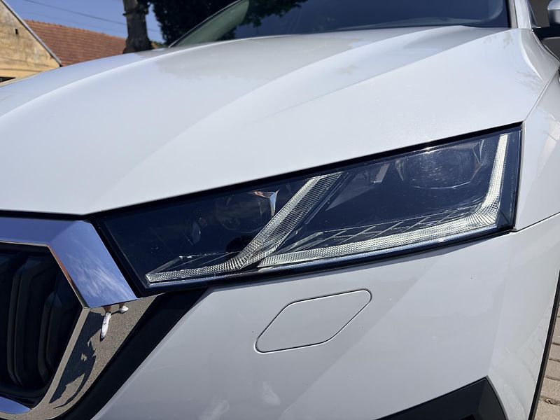 Škoda Octavia SCOUT 2.0 TDI DSG MATRIX - fotka 6 z 56