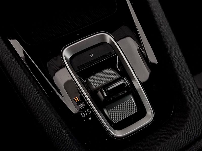 Škoda Octavia (2024) Top Selection 1,5 Tsi 110 kw D - fotka 22 z 37