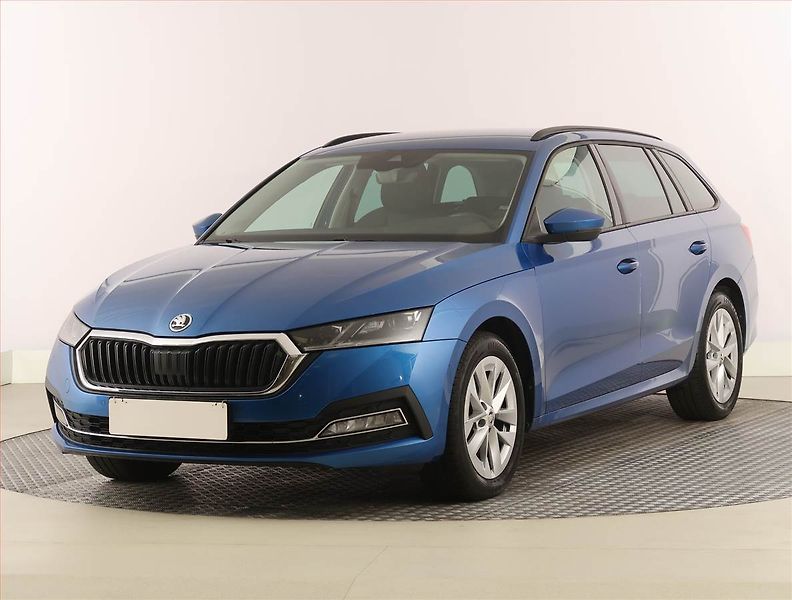 Škoda Octavia (2022) Style 2.0 TSI - fotka 2 z 24