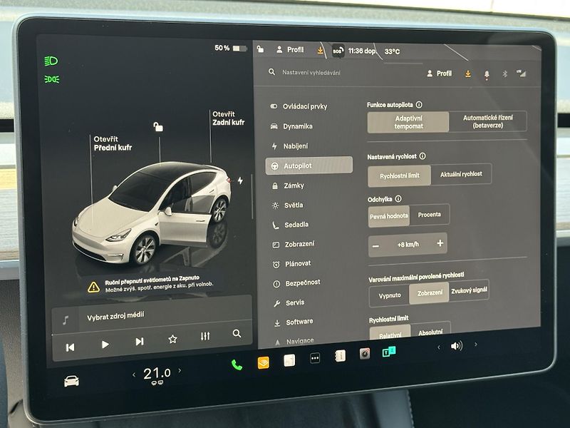 Tesla Model Y LONG RANGE 378KW-4x4-PANO-75KW - fotka 20 z 36