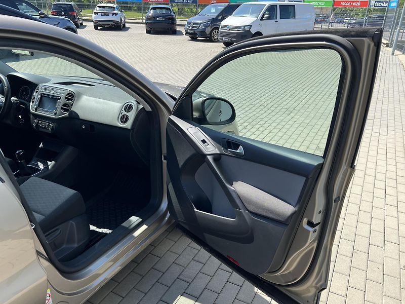 Volkswagen Tiguan 2.0TDi*81kW*ČR*DPH - fotka 34 z 40