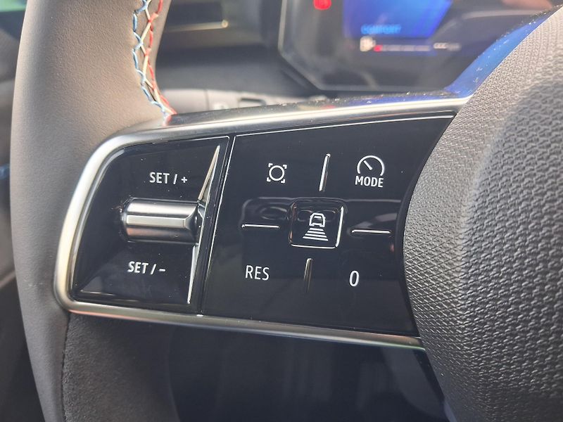 Renault Clio (2026) esprit Alpine full hybrid  - fotka 10 z 43