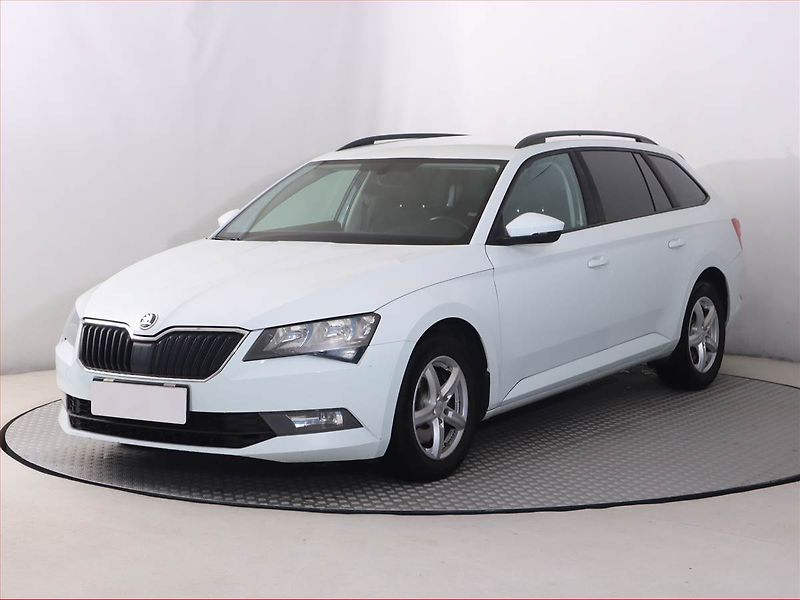 Škoda Superb (2017) Ambition 1.6 TDI, Automat - fotka 2 z 19