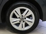 Volkswagen Golf 2,0 TDI Life DSG 1.majitel - náhled 33