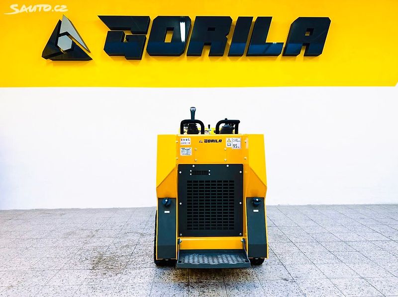Gorila (2026) Mininakladač GH680X - fotka 8 z 12