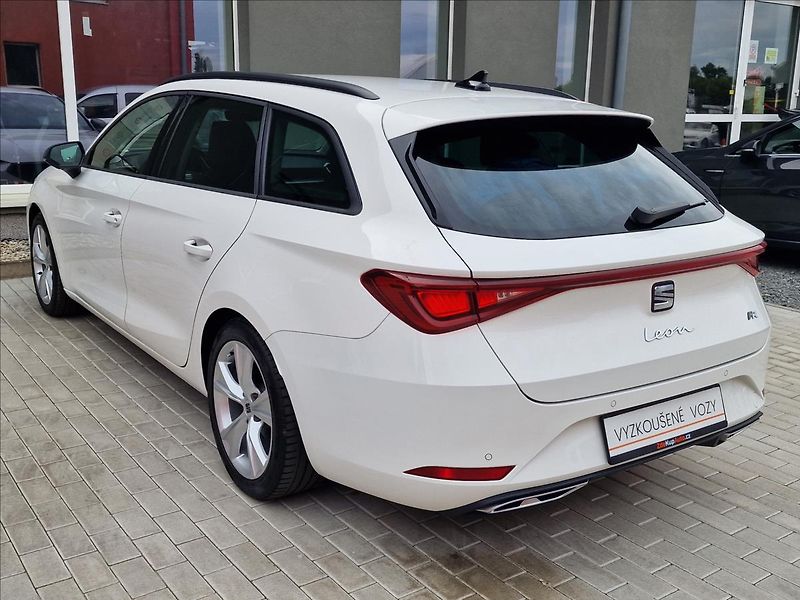 Seat Leon 2.0TDI 110kW DSG FR ST, 1.Maj - fotka 8 z 50