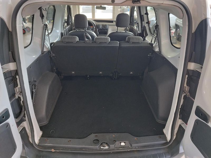 Dacia Dokker (2013) 1,6I,61KW,SERVISNÍ KNÍŽKA - fotka 10 z 20