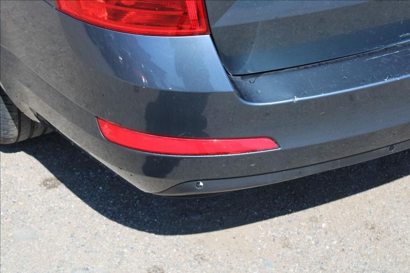 Škoda Octavia 1,4 TSi  EDITTION, XENONY - fotka 24 z 27