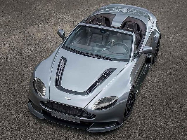 Aston Martin Vantage GT12 Roadster.