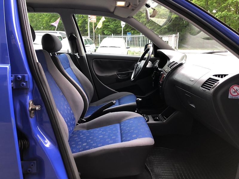 Seat Ibiza (2001) 1.9 SDi - fotka 15 z 25