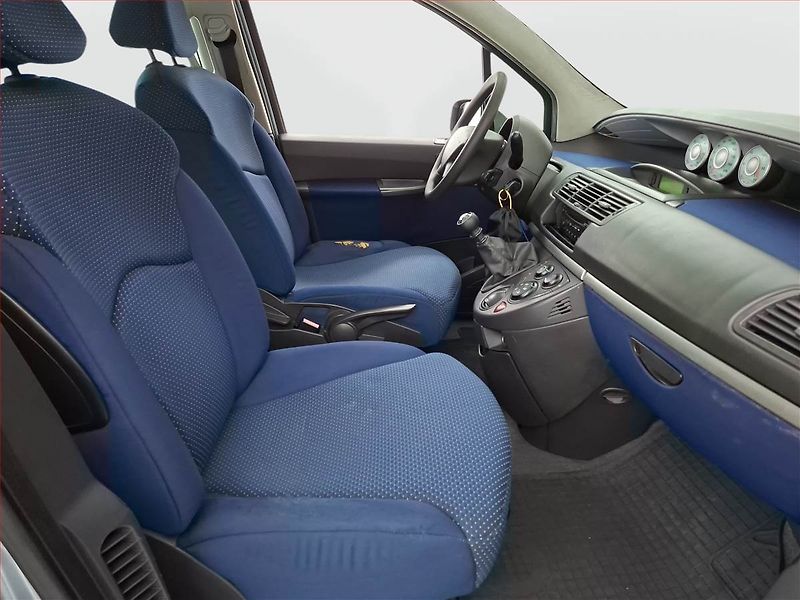 Fiat Ulysse (2005) 2.0 JTD, nová STK - fotka 9 z 16
