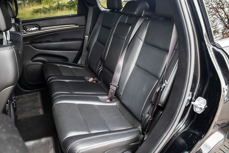 Jeep Grand Cherokee - fotka 21 z 23