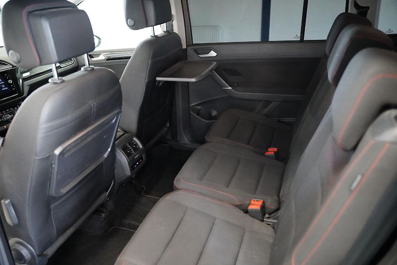 Volkswagen Touran - fotka 22 z 24