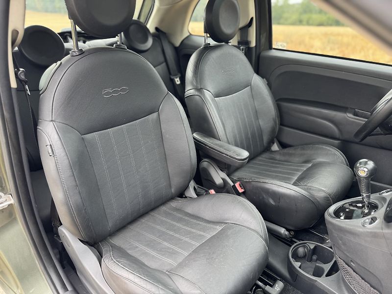 Fiat 500 (2012) 1.4 AUTOMAT.SERVISNÍ KNIHA - fotka 16 z 26