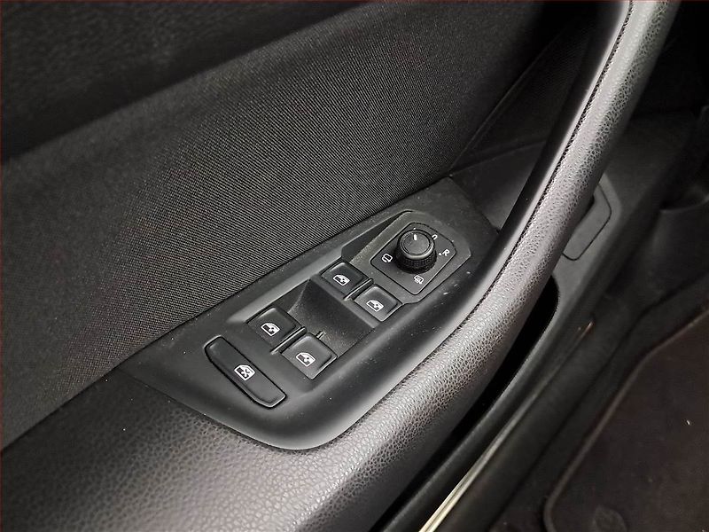 Volkswagen Arteon (2018) 1.5 TSI, Automat, Tempomat - fotka 21 z 21