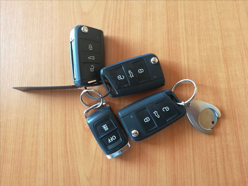 Škoda Karoq 1,5 TSI DSG - fotka 23 z 24