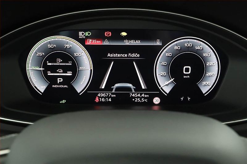 Audi Q5 (2024) 50 TFSI e - fotka 13 z 20