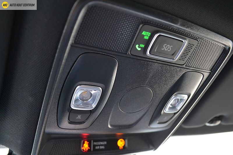 Renault Captur techno mild hybrid 140 - fotka 51 z 52