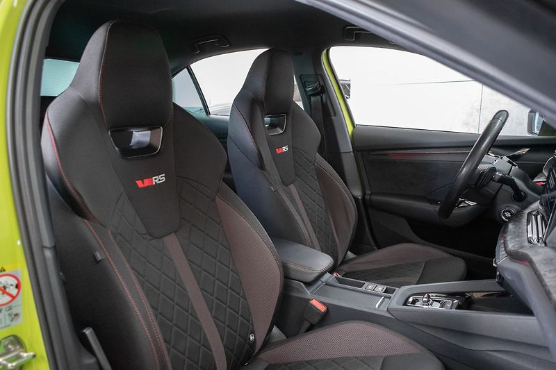 Škoda Octavia RS 2.0 TSI 225kW 2xKOLA*DPH*ČR - fotka 13 z 44