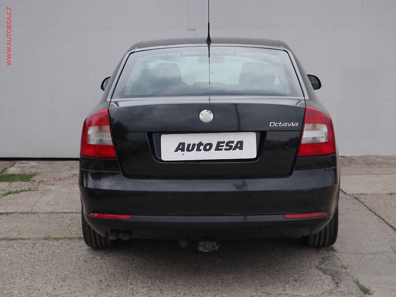 Škoda Octavia (2009) 2.0 TDi, ČR, servis.kniha - fotka 5 z 18