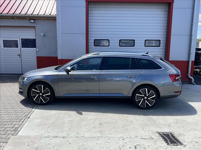 Škoda Superb 2,0 TDi DSG STYLE záruka - fotka 2 z 17