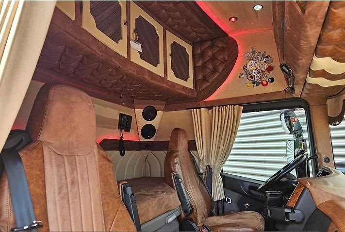 Scania (2023) S 590 V8 6x4 souprava 80t - fotka 12 z 30