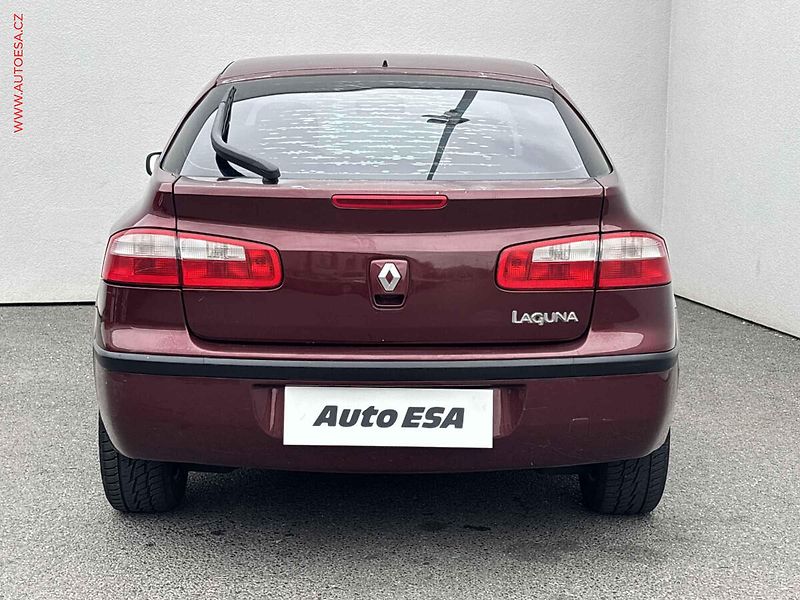 Renault Laguna (2004) 1.6i - fotka 5 z 17