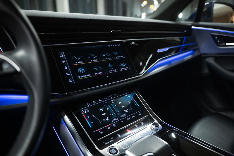 Audi Q7 (2022) S-LINE 55TFSI 250KW 4X4 VZDUCH - fotka 30 z 45