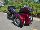 Harley-Davidson FLHTCUTG Tri Glide Ultra Classic (2015) - náhled 4