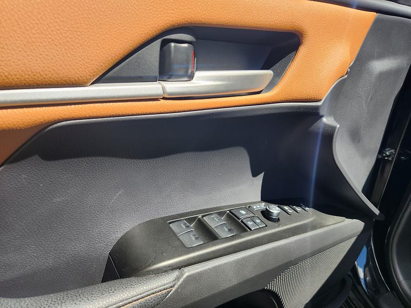 Toyota Camry (2025) 2.5-1.MAJ.-HYBRID-MAX VÝBAVA - fotka 15 z 15