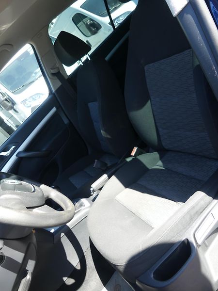 Škoda Octavia (2009) 1,6 MPi - fotka 8 z 16