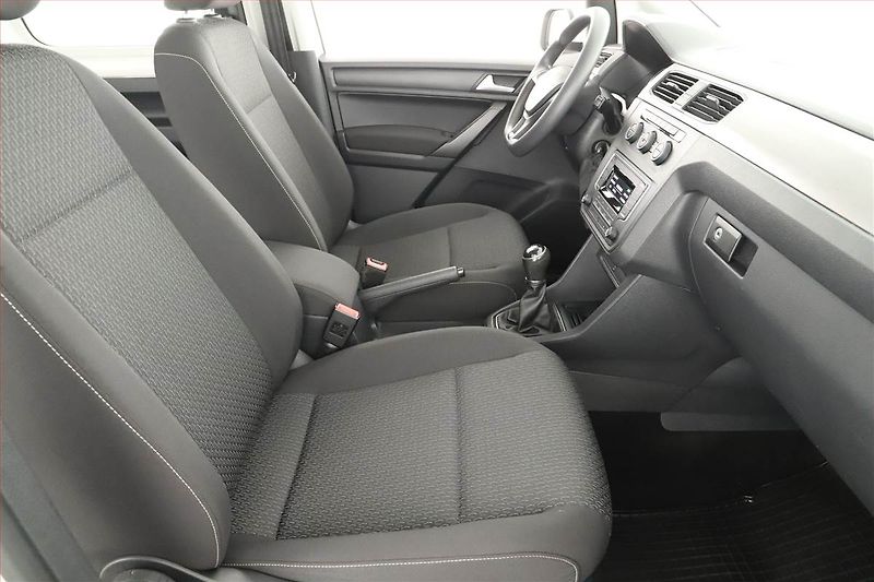 Volkswagen Caddy (2019) Maxi 1.4 TSI, 5Míst, ČR, 1Maj - fotka 7 z 15
