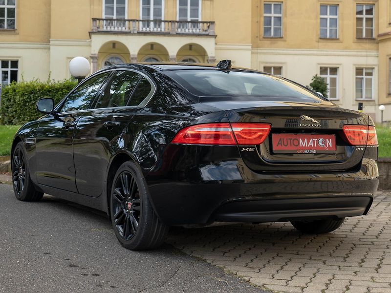 Jaguar XE 20t Prestige Meridian Kůže - fotka 8 z 35