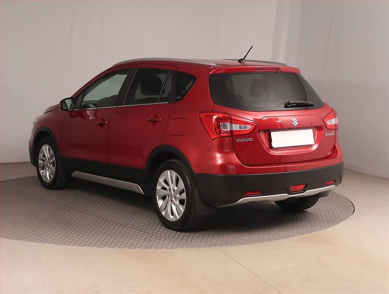 Suzuki SX4 S-Cross (2018) 1.4 BoosterJet, ČR,1.maj - fotka 4 z 18