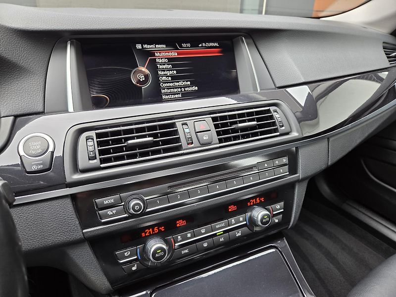 BMW Řada 5 525d xDrive ČR DPH  - fotka 22 z 44