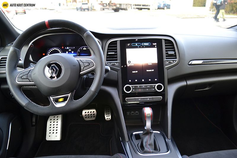 Renault Mégane R.S. TROPHY 1.8TCE 300 EDC - fotka 17 z 67