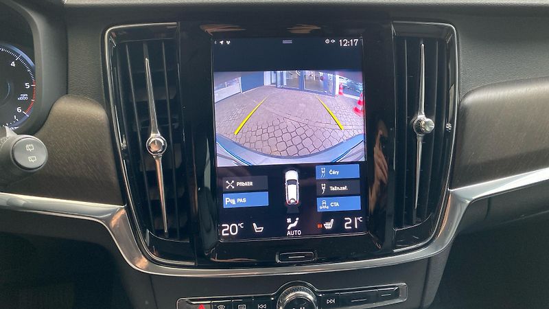 Volvo V90 Cross Country, D5 AWD Drive-E, - fotka 25 z 32