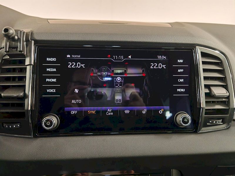 Škoda Karoq (2019) 1.5 TSI 110 kW DSG Style PLUS - fotka 16 z 33