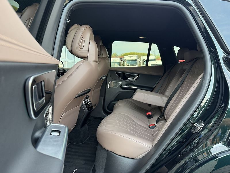 Mercedes-Benz Ostatní EQE 500 4MATIC SUV Electric Ar - fotka 14 z 37