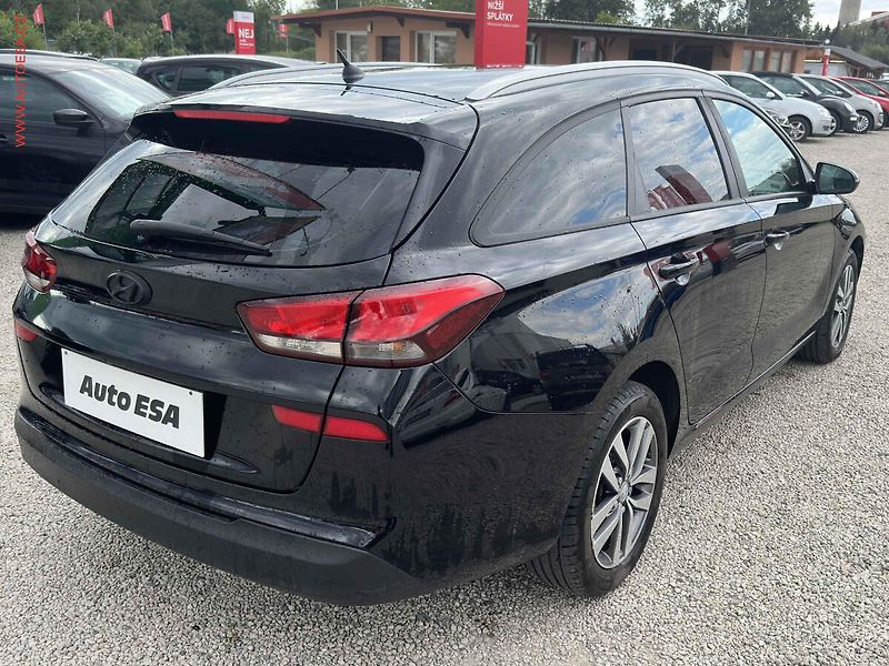 Hyundai i30 (2019) 1.4i, 1.maj,ČR, servis.kniha - fotka 4 z 20
