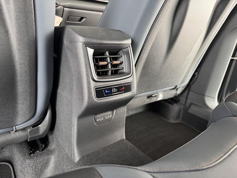 Cupra Terramar 2,0TSI VZ 265*4x4*DPH*Tažné - fotka 29 z 35